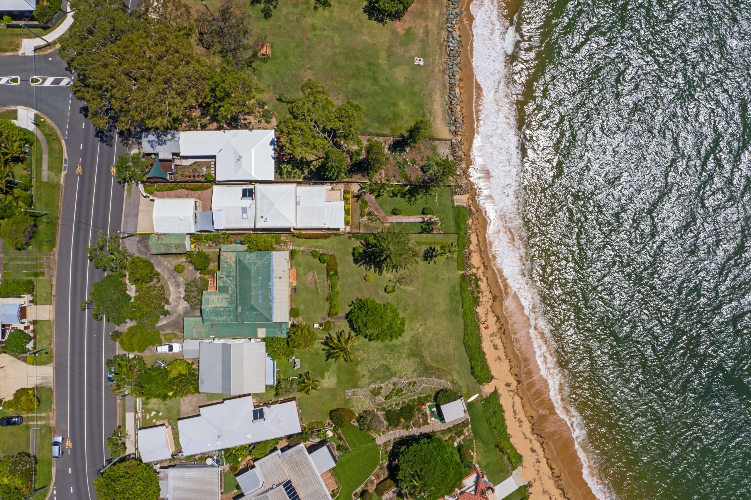 TH - Woody Point Development - 52 Whytecliffe Pde-11
